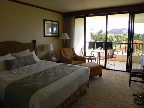 Vores værelse på Makena Golf and Beach Resort.