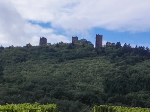Les Trois Châteaux d'Eguisheim, Alsace, Frankrig