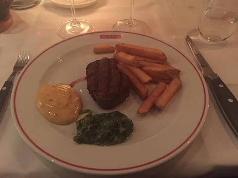 Winemakes Dinner på MASH med vine fra De Loach fra Californien.