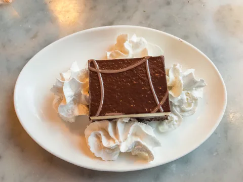 Middag på The Stinking Rose, San Francisco, Californien, USA. Sjovt sted hvor næsten alle retter indeholder hvidløg, rigtigt meget hvidløg endda. På nær desserten, hvilket er skuffende... :-)