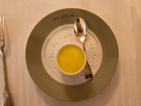 Fantastisk middag i et af Gastronomiens store templer, Restaurant Paul Bocuse i Lyon, Frankrig.