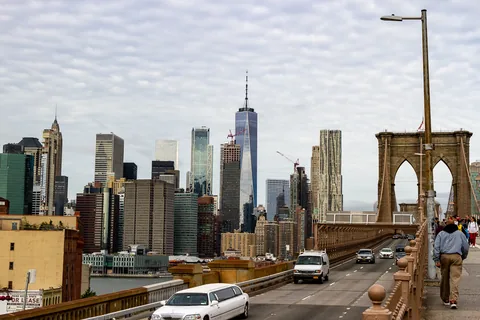 Vandretur over Brooklyn Bridge, New York, USA