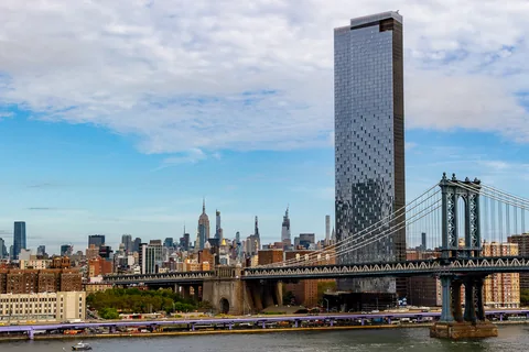 Vandretur over Brooklyn Bridge, New York, USA
