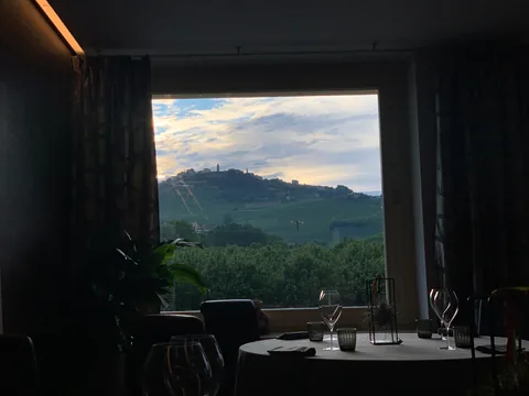 Middag på den 1 stjernede Michelin Ristorante Massimo Camia ved La Morra i Piemonte