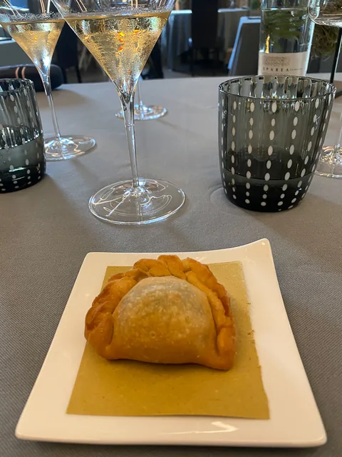 Middag på den 1 stjernede Michelin Ristorante Massimo Camia ved La Morra i Piemonte