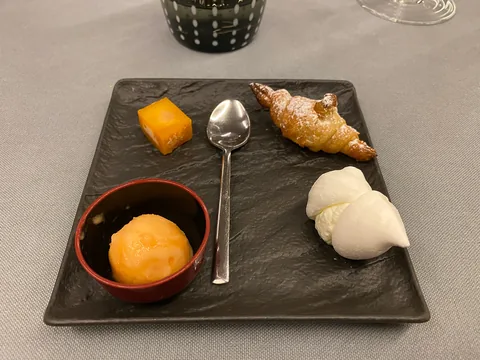 Middag på den 1 stjernede Michelin Ristorante Massimo Camia ved La Morra i Piemonte