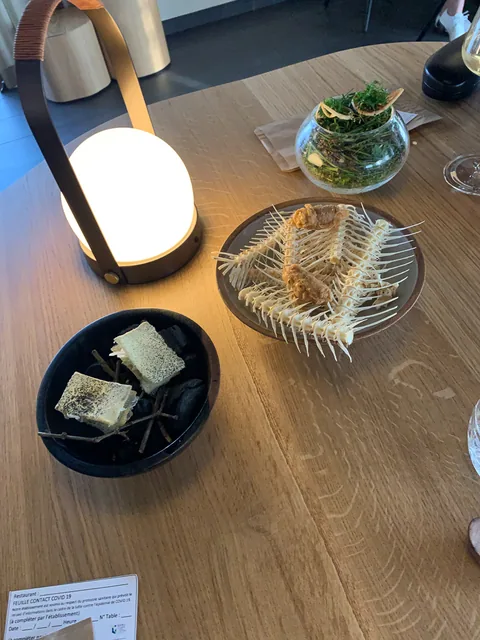 Middag på den fantastiske 1 stjernede Michelinrestaurant l'Alchemille i Kaysersberg, Alsace, hvor køkkenchefen Jerome Jaegle tryller i køkkenet.
